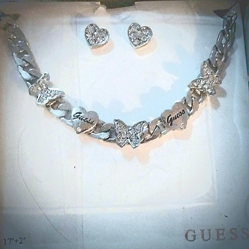 Guess" Silver Butterfly/Heart Chain Link Necklace & Earring Set